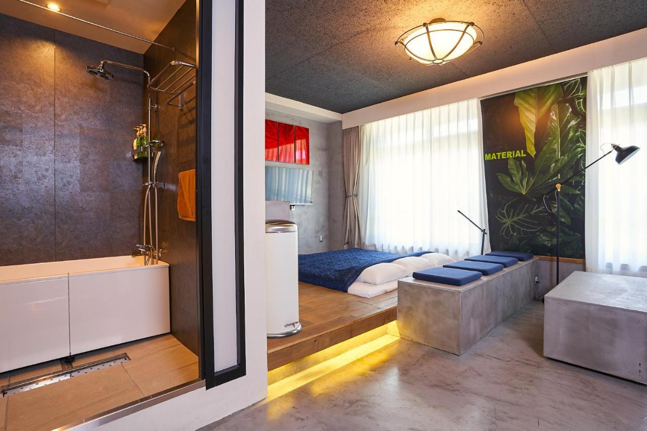 Material Hotell Kyoto Eksteriør bilde